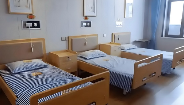 爱财娘子，踹掉跛脚王爷